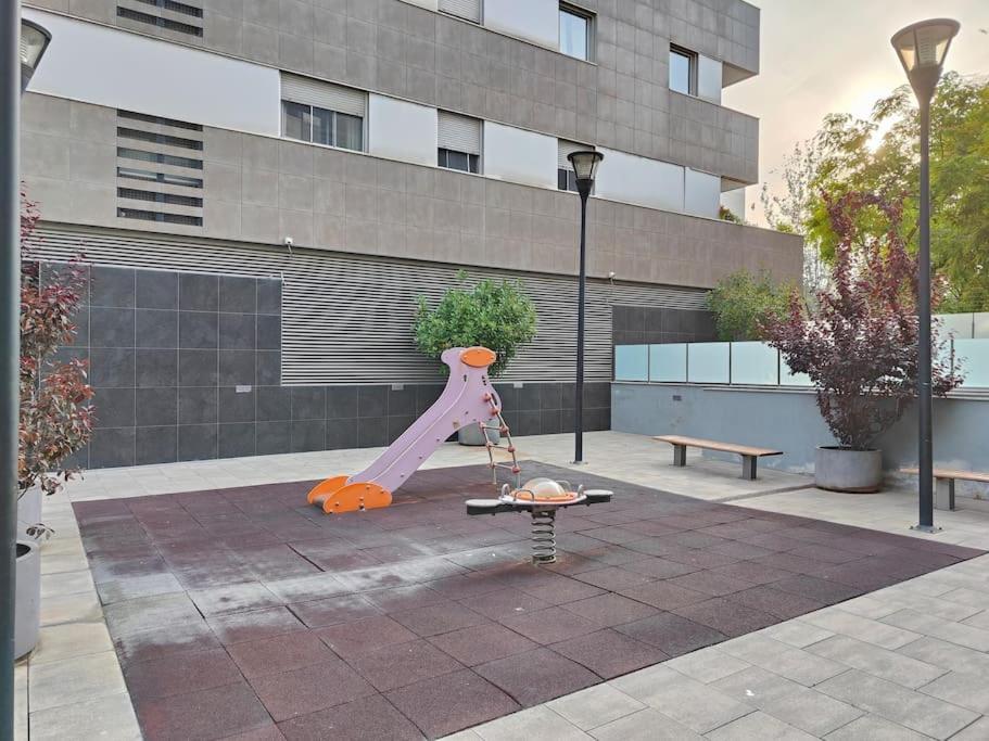 Cozy Apartment Forum Beach Sant Adria de Besos Ngoại thất bức ảnh